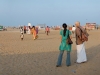 chitra-and-fugan-on-the-beach-in-chennai